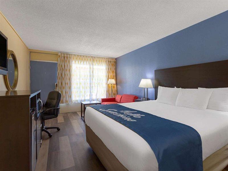 Days Inn By Wyndham Greensboro Airport Dış mekan fotoğraf